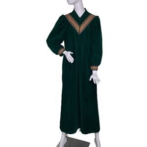 Vanity Fair Vintage Nightgown Maxi Long Sleeve Green Velour Side Pockets Size S